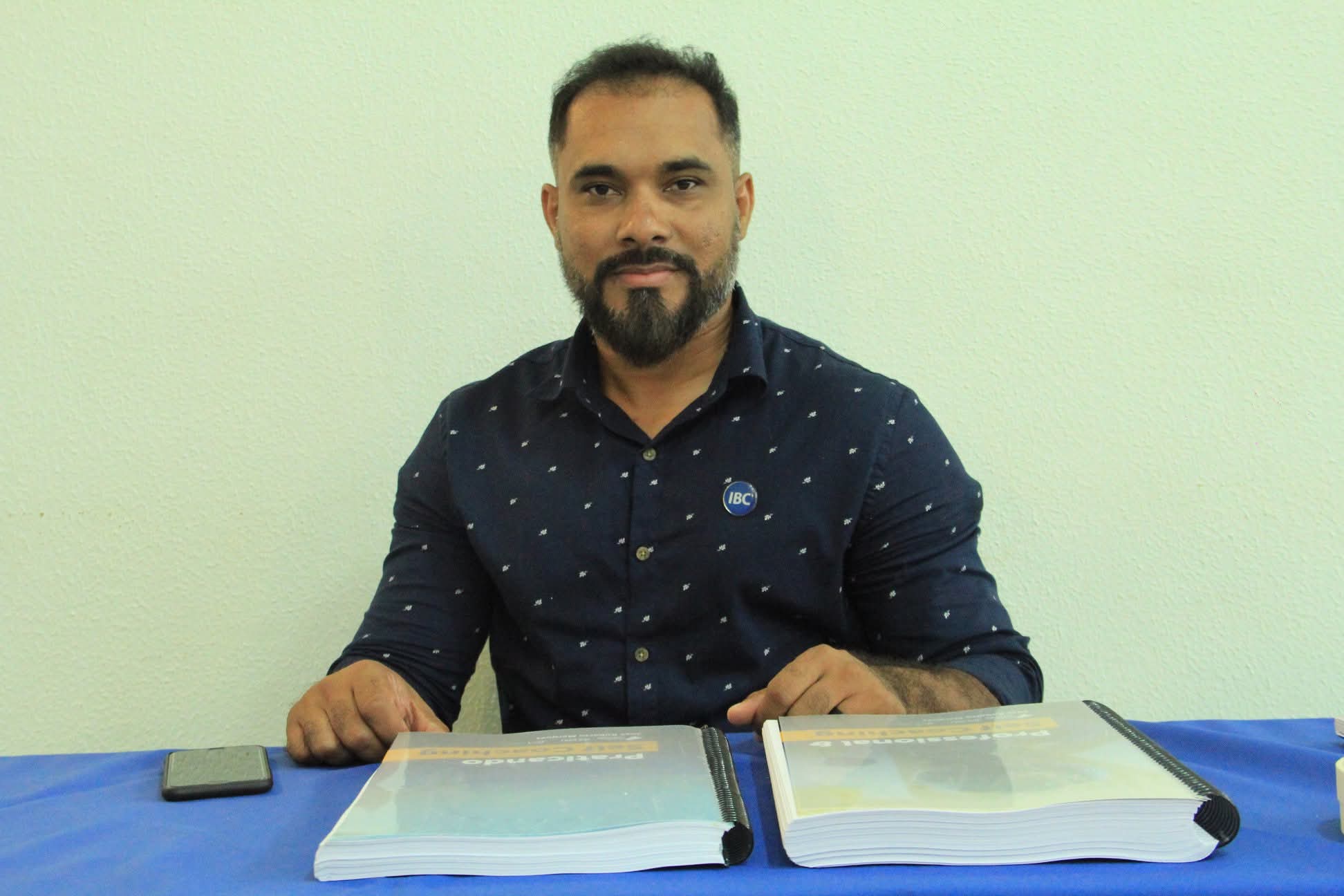 Apostilas e material didático da Manova